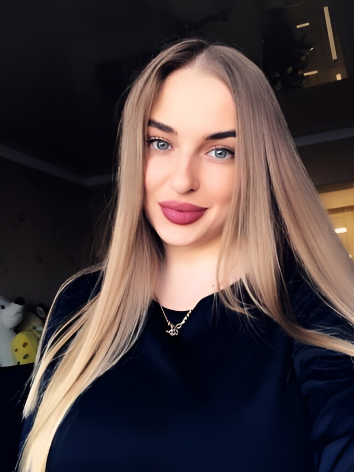 Алина привлекальеная девушка из Алдана цена от 2500 руб