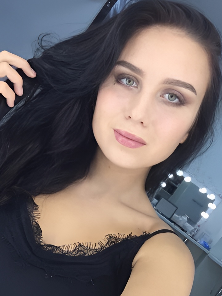 Дина привлекальеная девушка из Алдана цена от 1500 руб