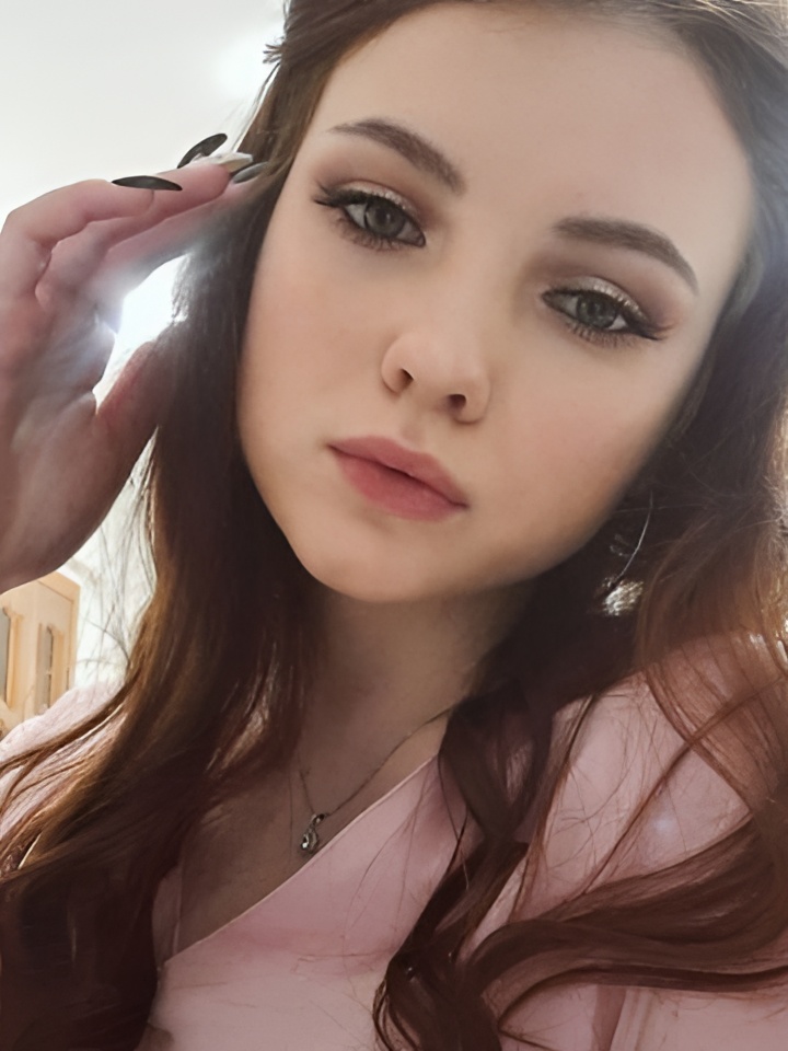 Любовь привлекальеная девушка из Алдана цена от 2500 руб