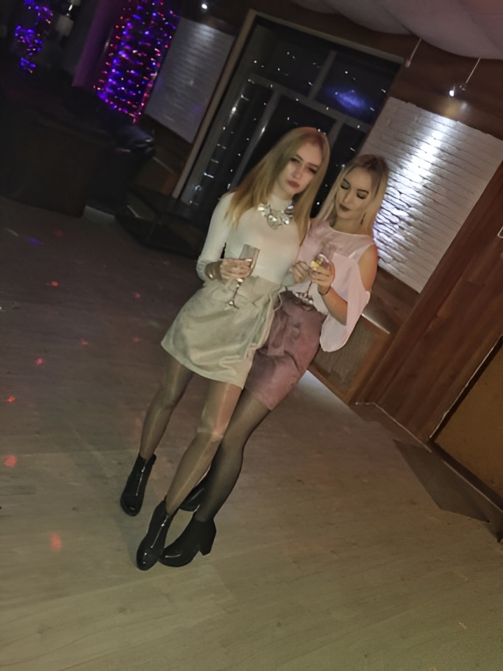 Викуся привлекальеная девушка из Алдана цена от 10000 руб