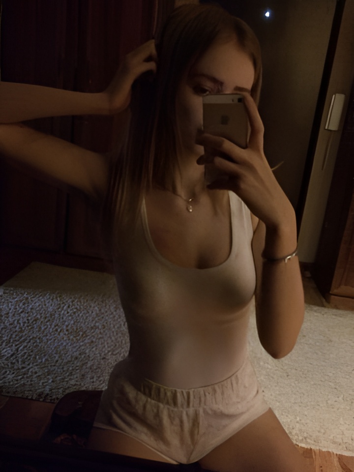 Индивидуалка Викуся, доступна для личного знакомства от 10000 руб