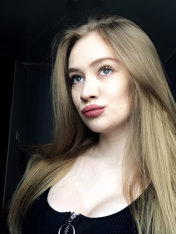 Индивидуалка Викуся, доступна для личного знакомства от 10000 руб