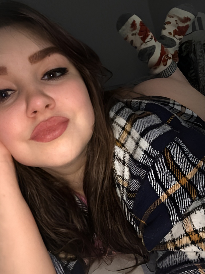 Виталина привлекальеная девушка из Алдана цена от 2000 руб