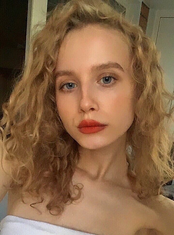 Ника привлекальеная девушка из Алдана цена от 3000 руб