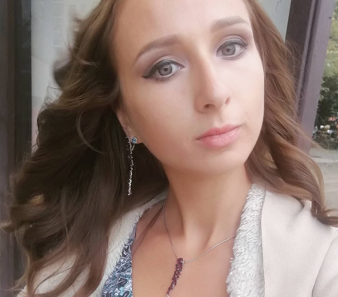 Инга привлекальеная девушка из Алдана цена от 3500 руб