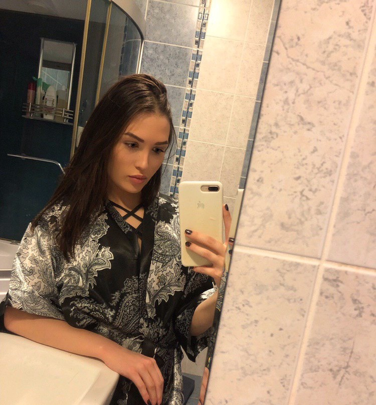 Лиза привлекальеная девушка из Алдана цена от 3500 руб