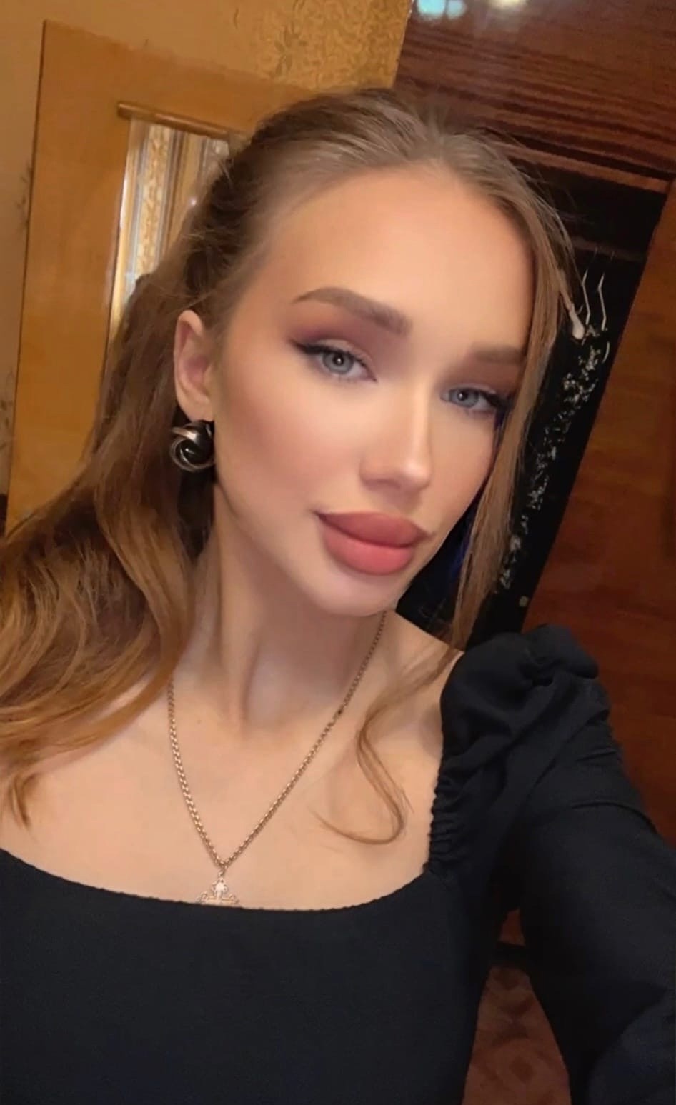 Машка привлекальеная девушка из Алдана цена от 3000 руб