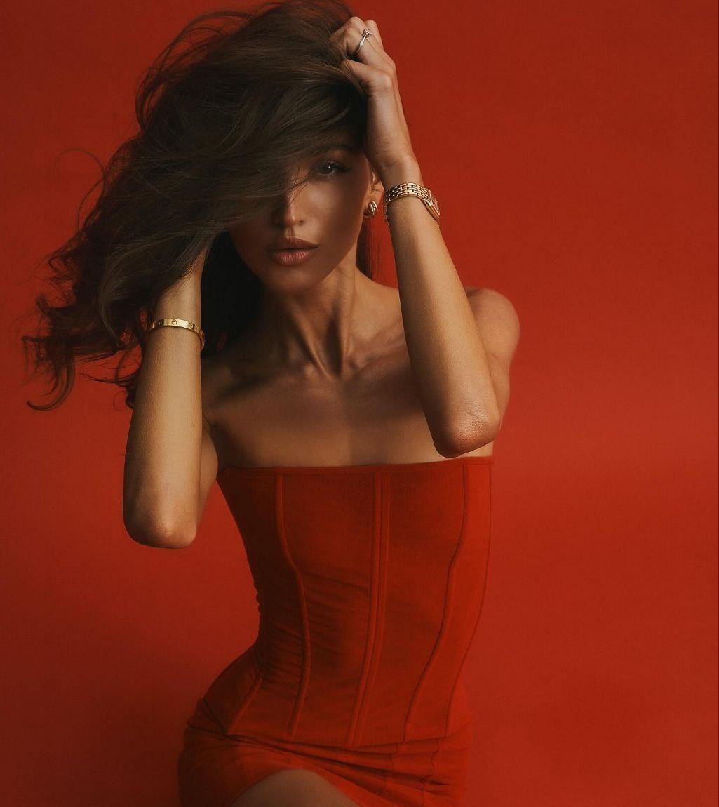 Зара привлекальеная девушка из Алдана цена от 5000 руб