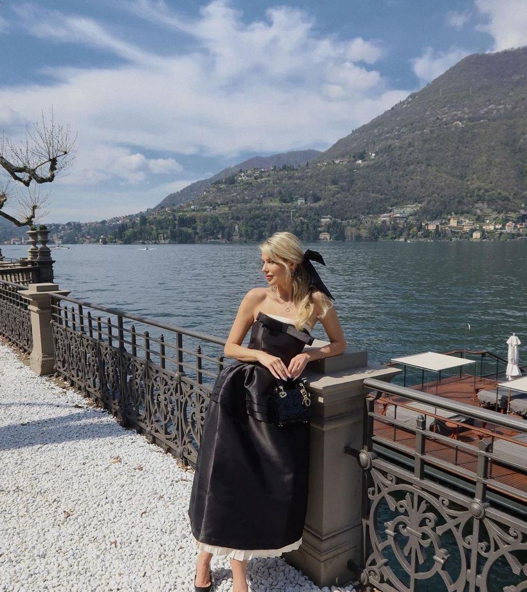 Настя привлекальеная девушка из Алдана цена от 6000 руб