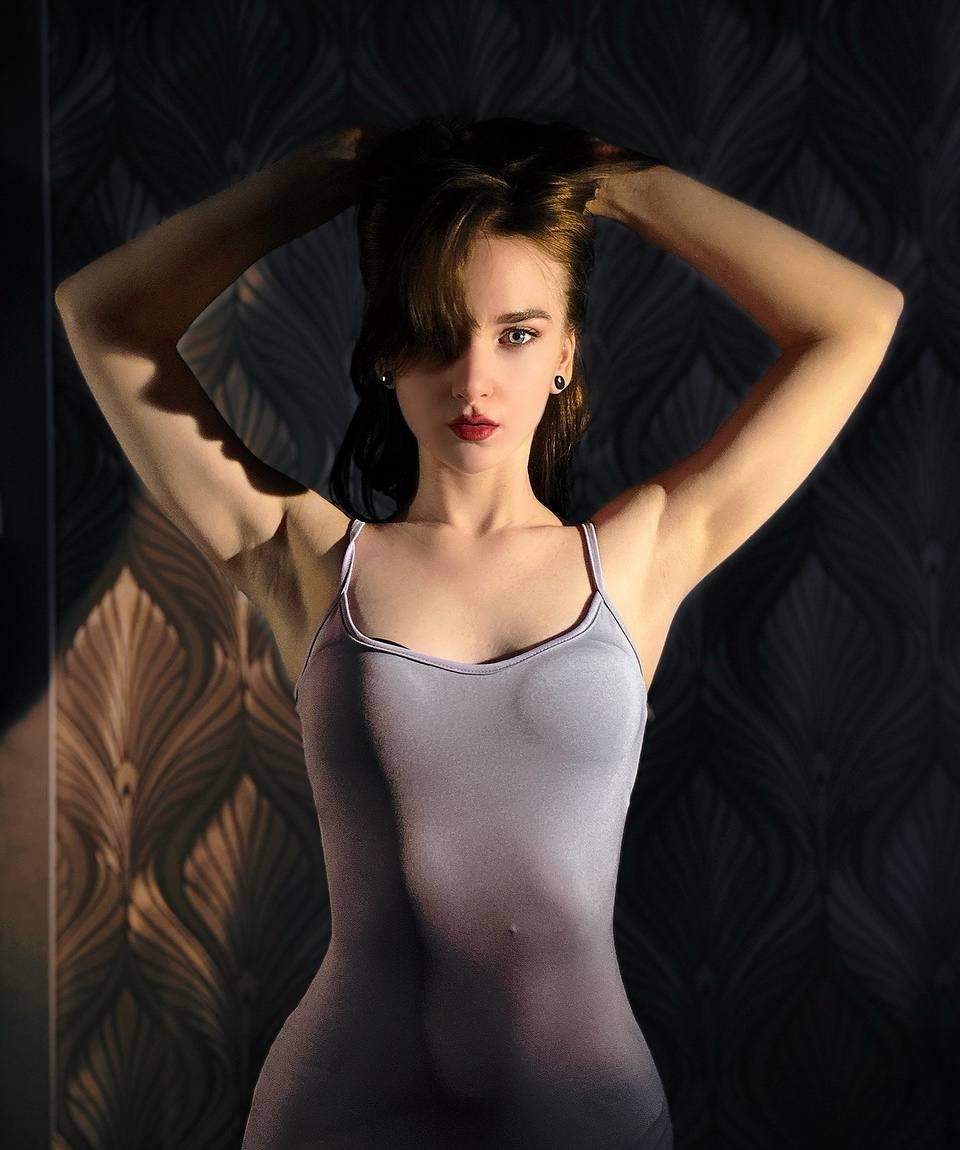 Дарья привлекальеная девушка из Алдана цена от 6000 руб