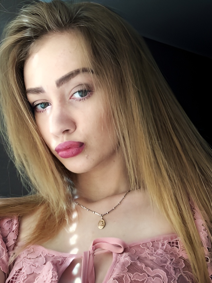 Индивидуалка Викуся, доступна для личного знакомства от 10000 руб