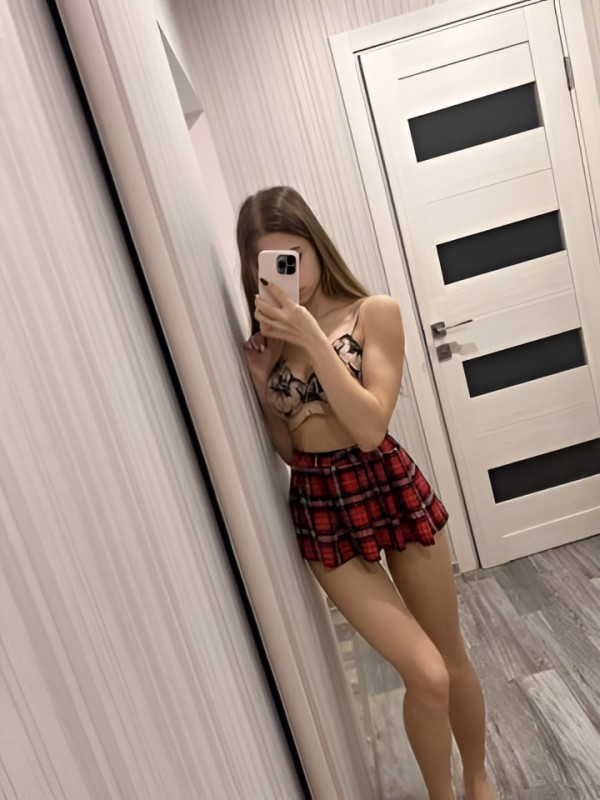 Алла привлекательная девушка из Алдана цена от 3000 руб