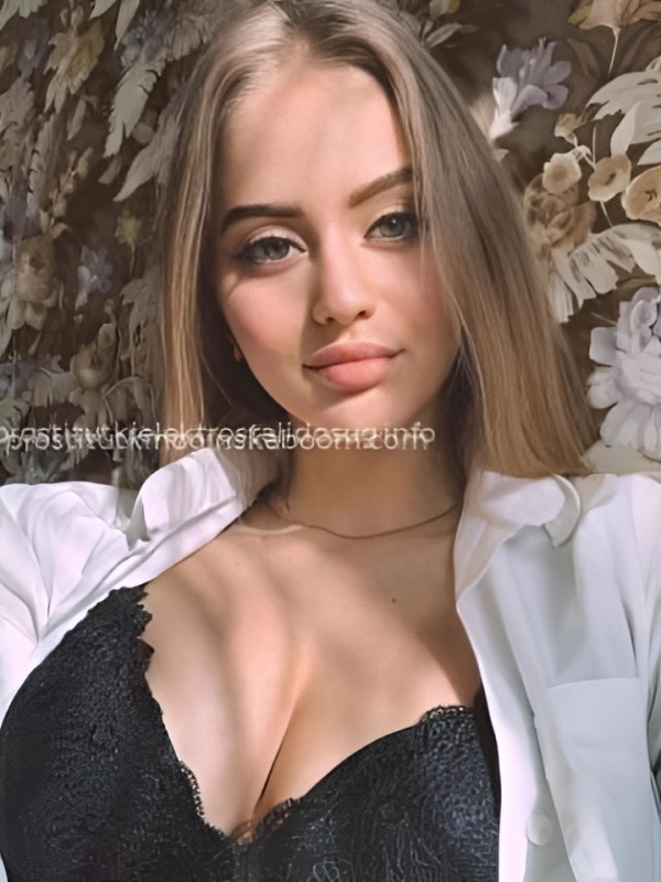 Анюта привлекательная девушка из Алдана цена от 2500 руб