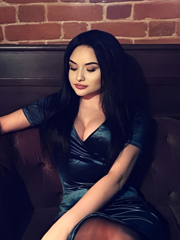 Лилия привлекательная девушка из Алдана цена от 10000 руб