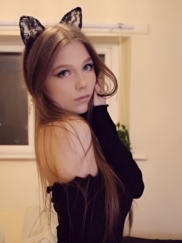 Розалия привлекательная девушка из Алдана цена от 5000 руб