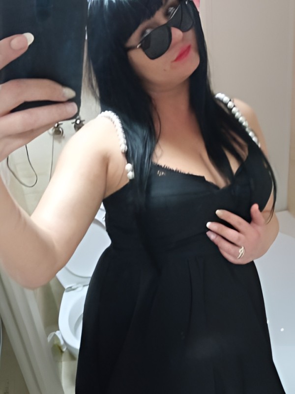 Сесилия привлекательная девушка из Алдана цена от 5000 руб