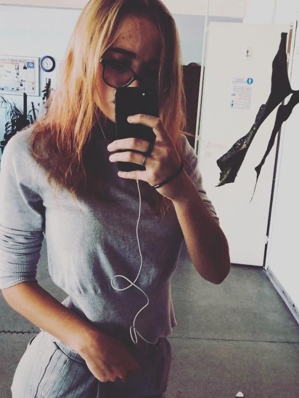 Надежда привлекательная девушка из Алдана цена от 3000 руб