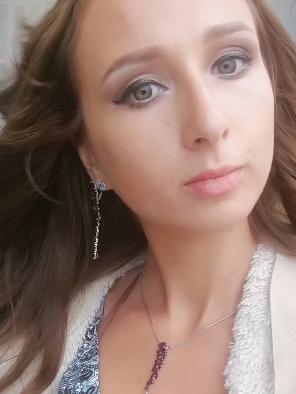 Инга привлекательная девушка из Алдана цена от 3500 руб