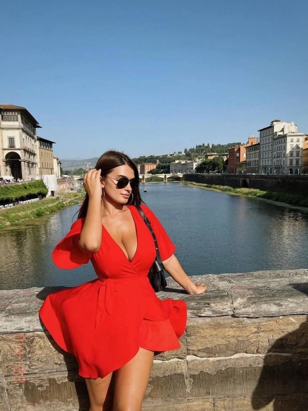 Варвара привлекательная девушка из Алдана цена от 6000 руб